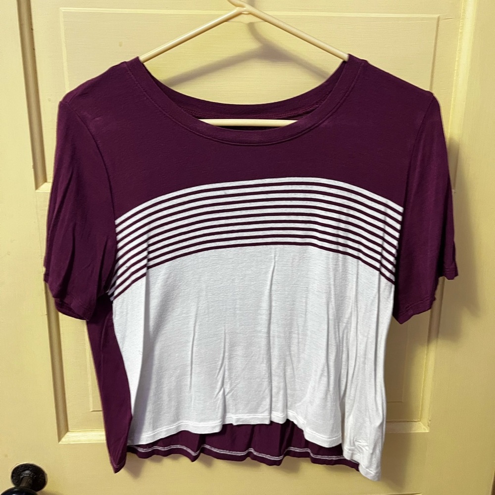 Hollister crop easy t-shirt